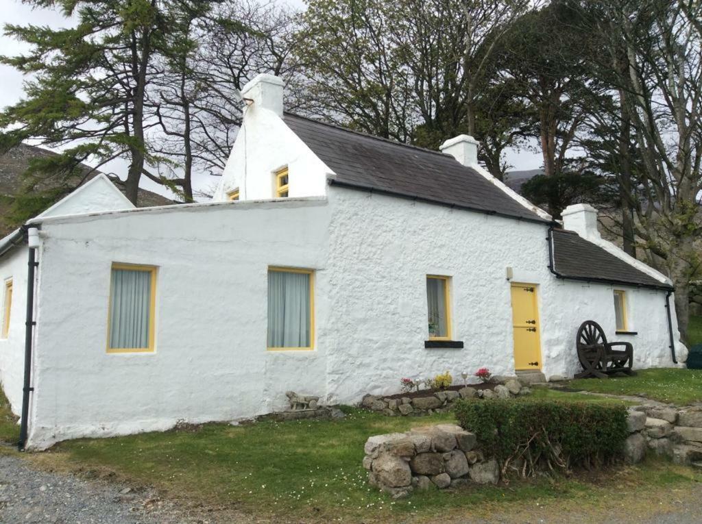Stunning Views At Ballagh Cottage Newcastle Newcastle  Exterior foto