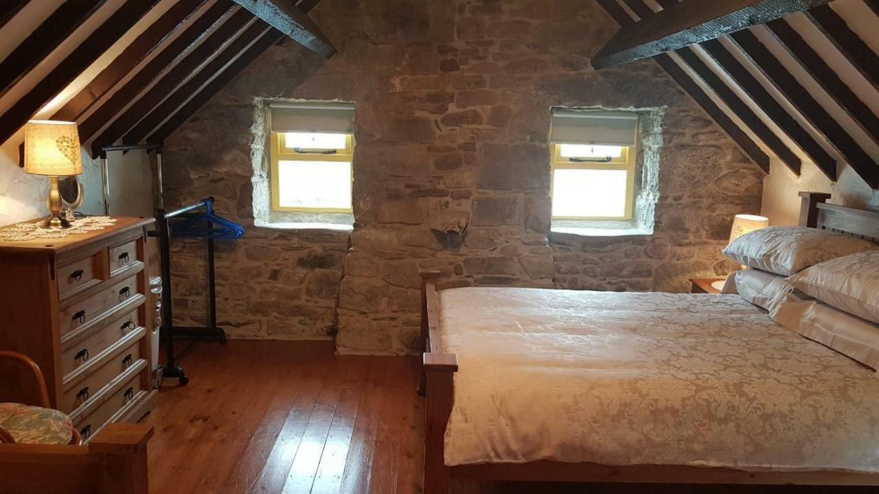 Stunning Views At Ballagh Cottage Newcastle Newcastle  Exterior foto