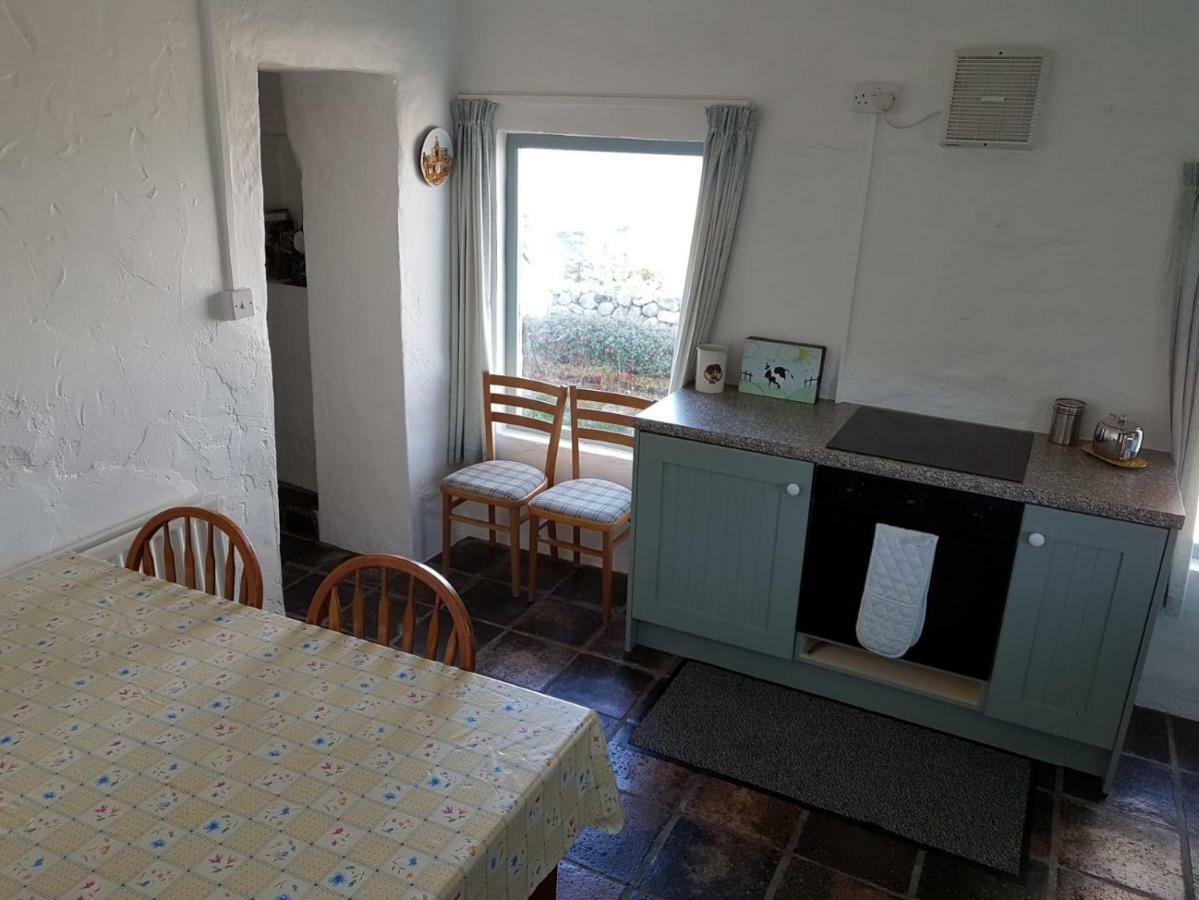 Stunning Views At Ballagh Cottage Newcastle Newcastle  Exterior foto