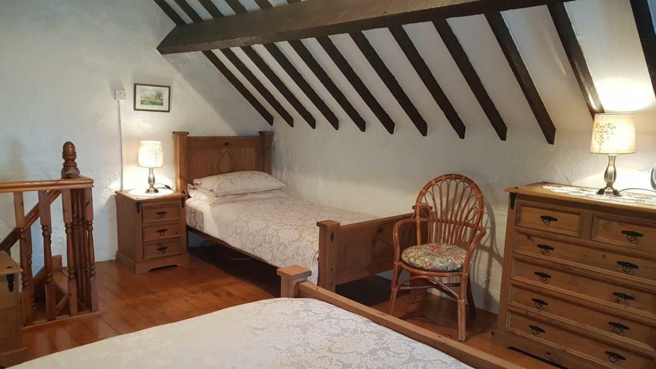 Stunning Views At Ballagh Cottage Newcastle Newcastle  Exterior foto
